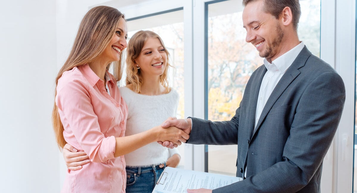 How To Handle Lowball Offers Without Losing Your Cool
