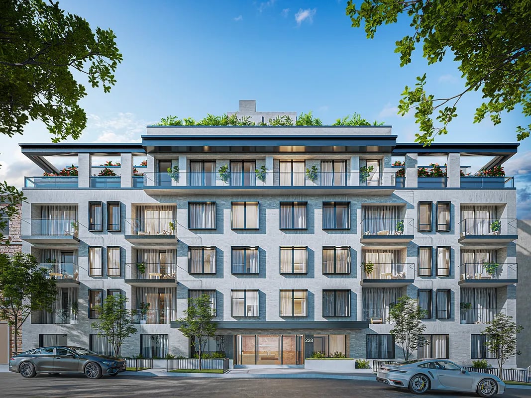 228 13th Street Unit: 401