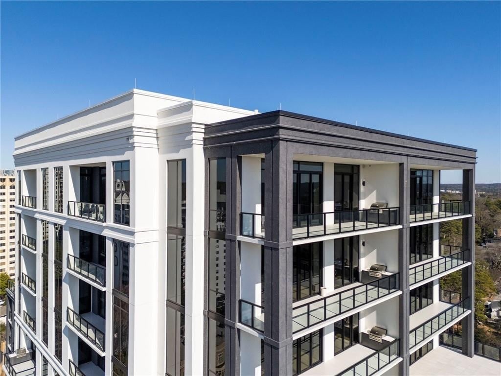 The Dillon Buckhead