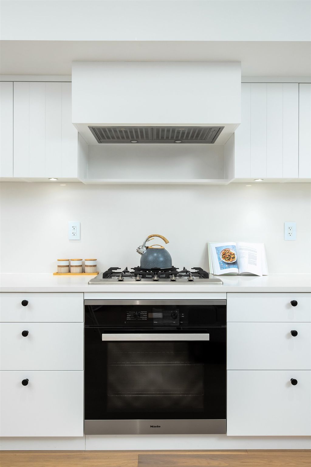 66 W King Edward Ave