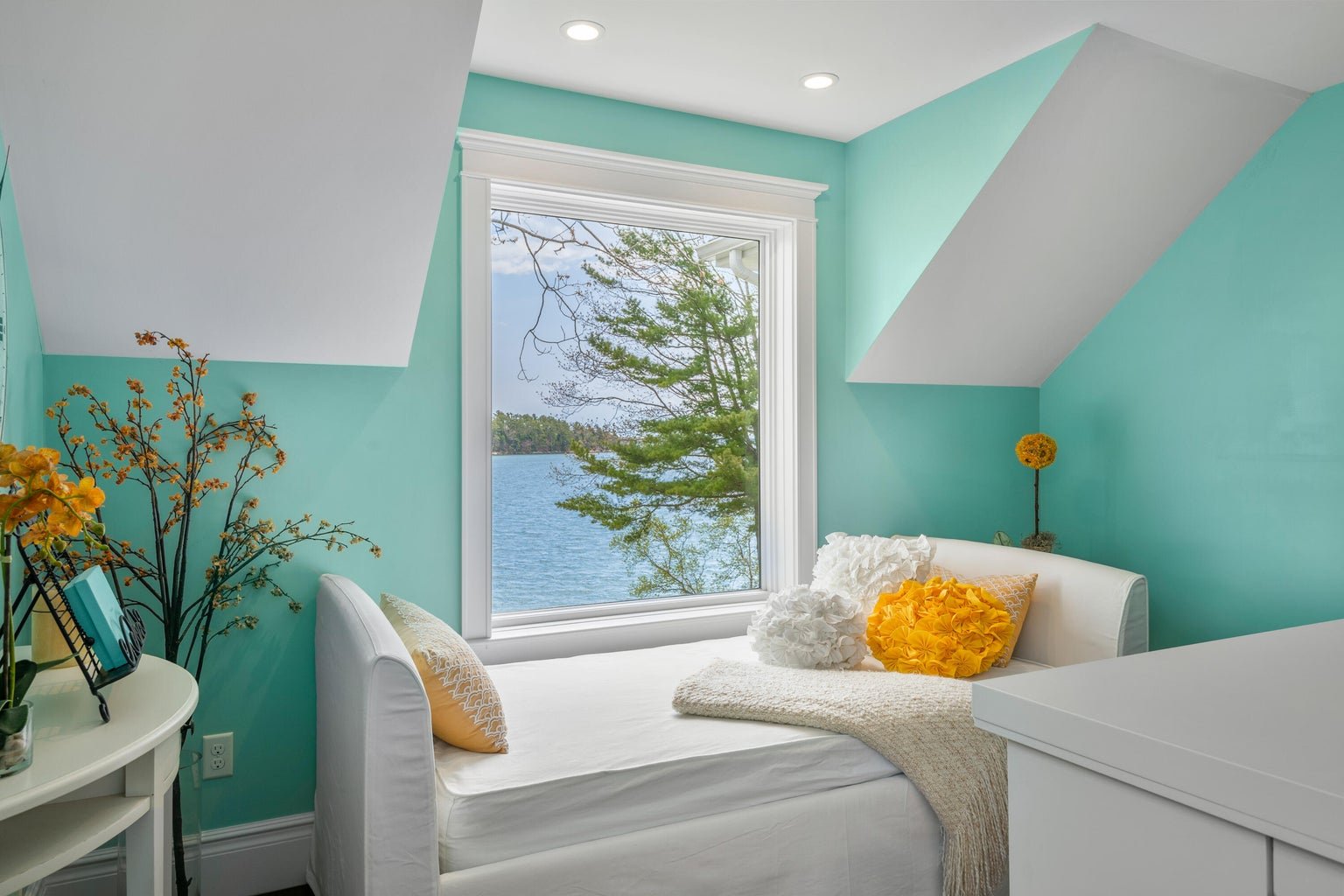 373 Lower Flying Point Road, Freeport