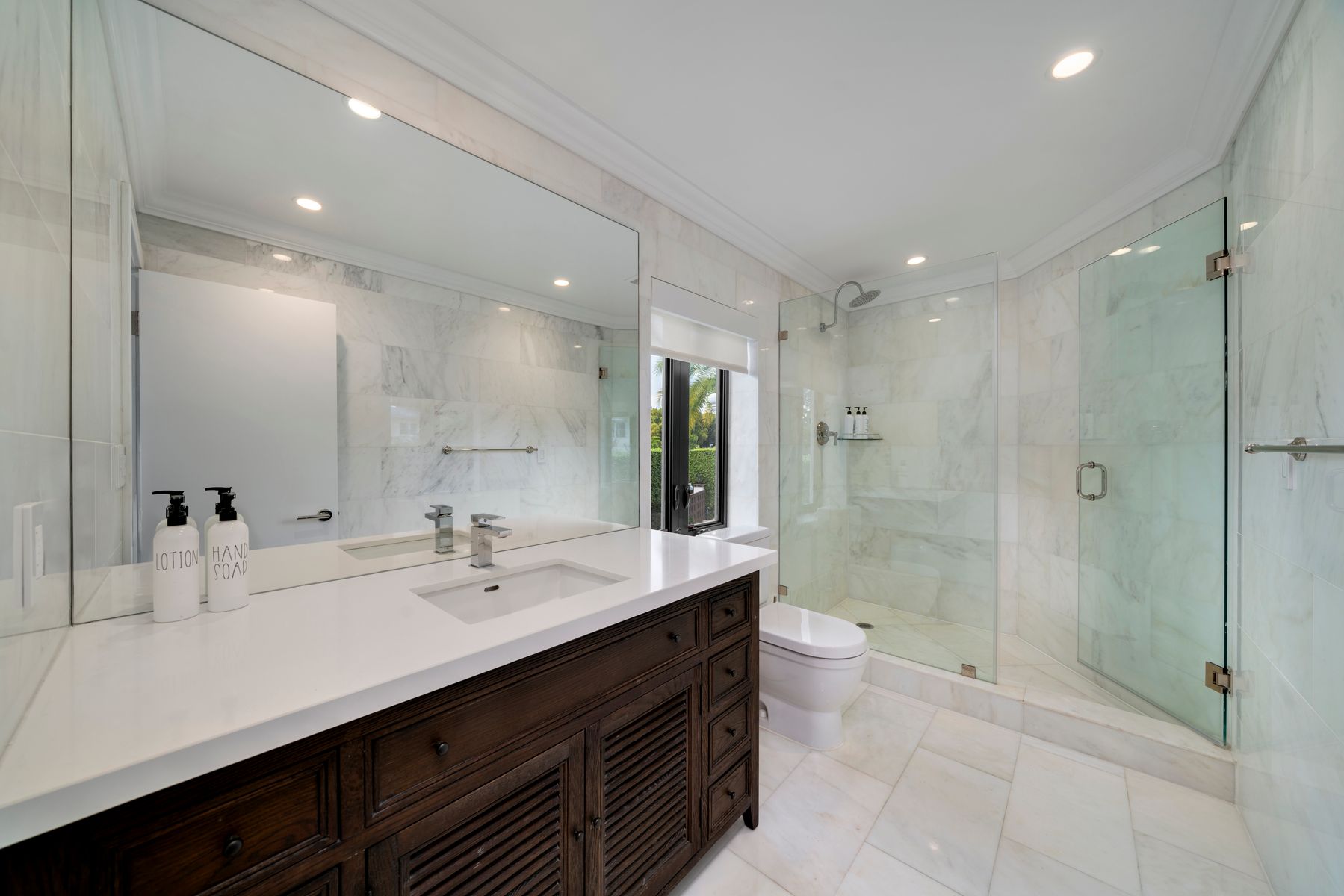 2901 Flamingo Dr.