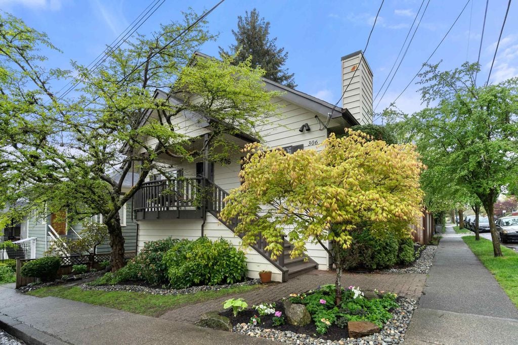 306 Webber Ave