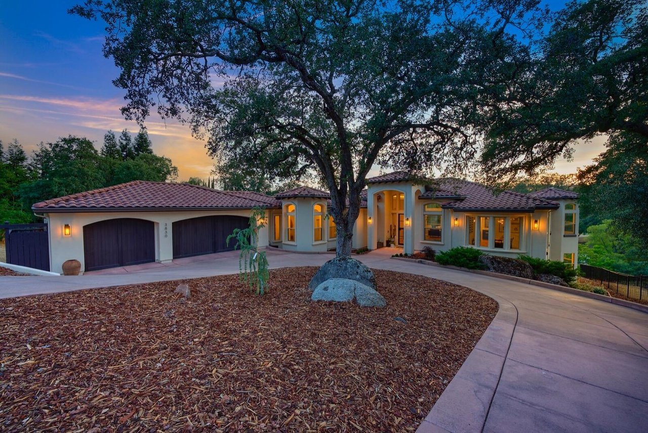 3830 Whitney Oaks Dr