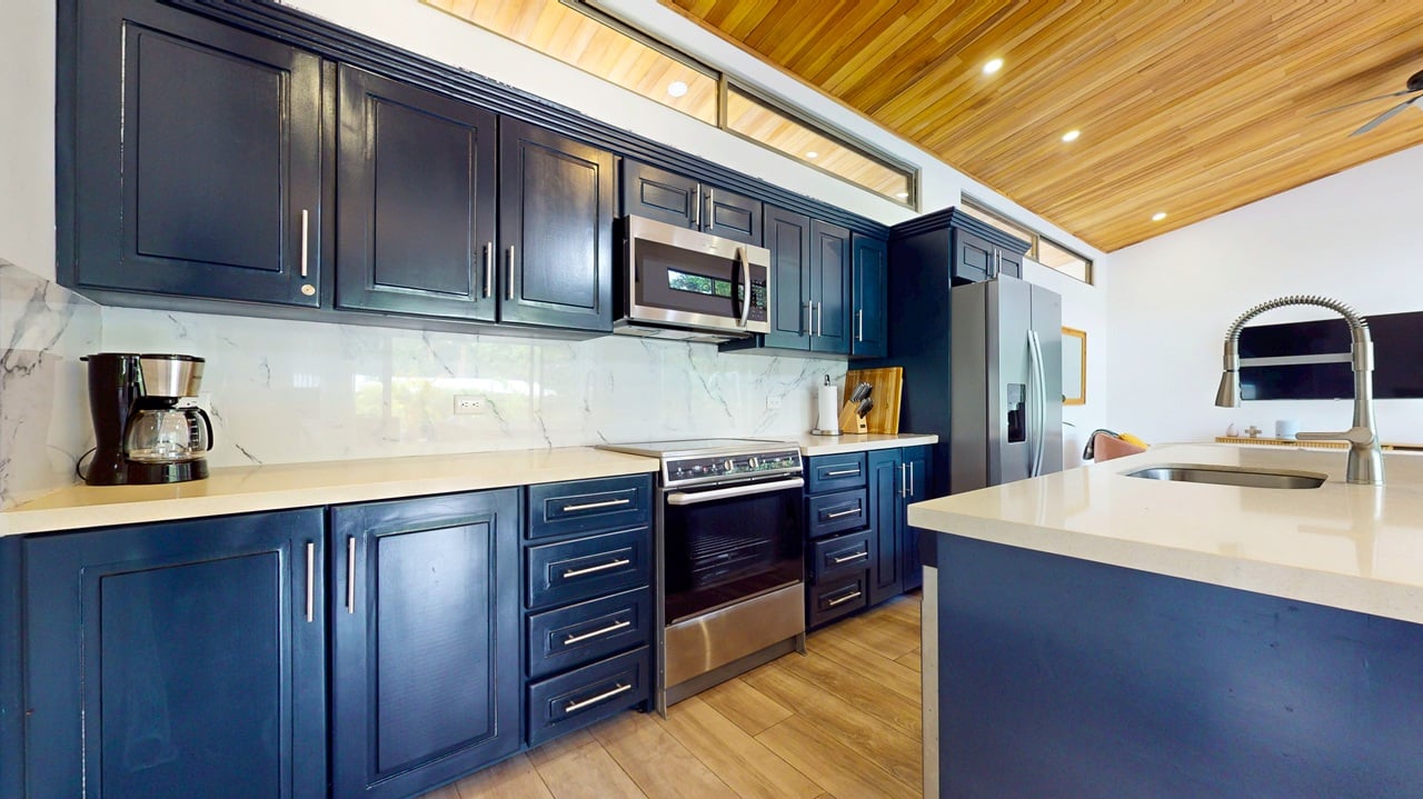 Modern 3BR Home in Highly Desirable Gated Community in Ojochal Costa Rica