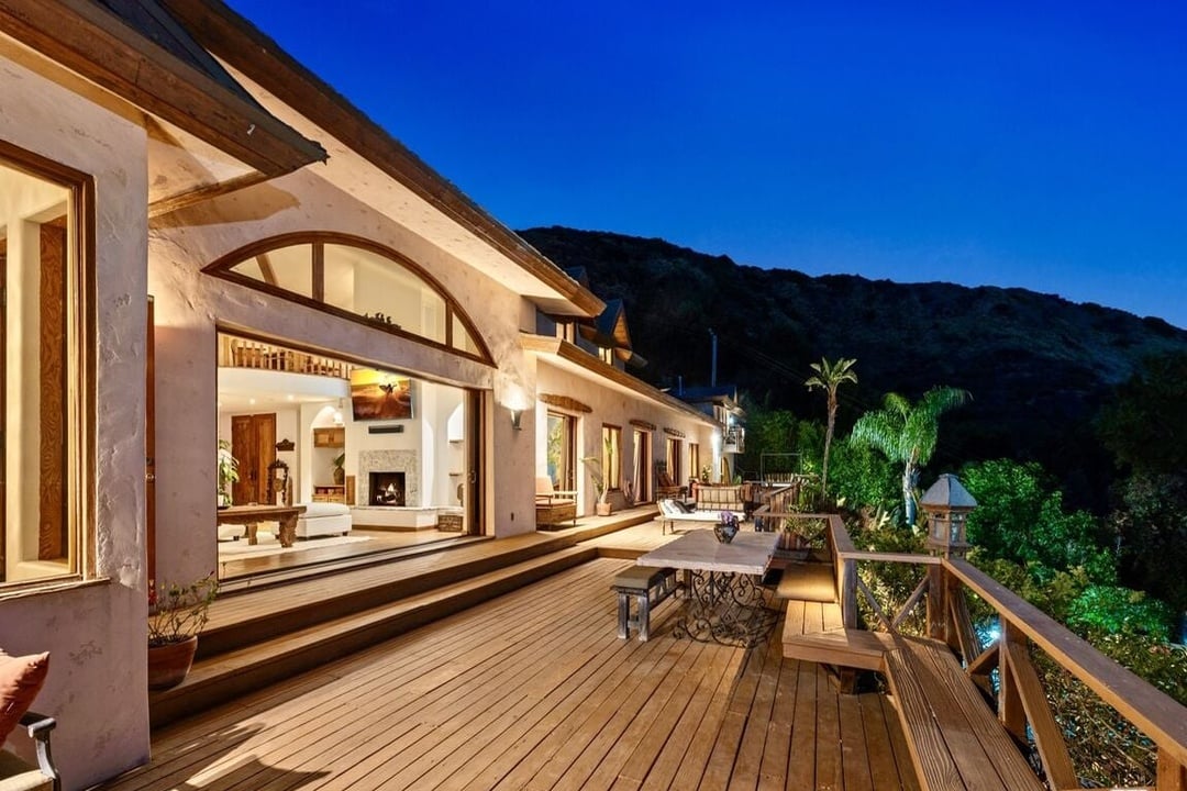 Little Rock Way, 90265