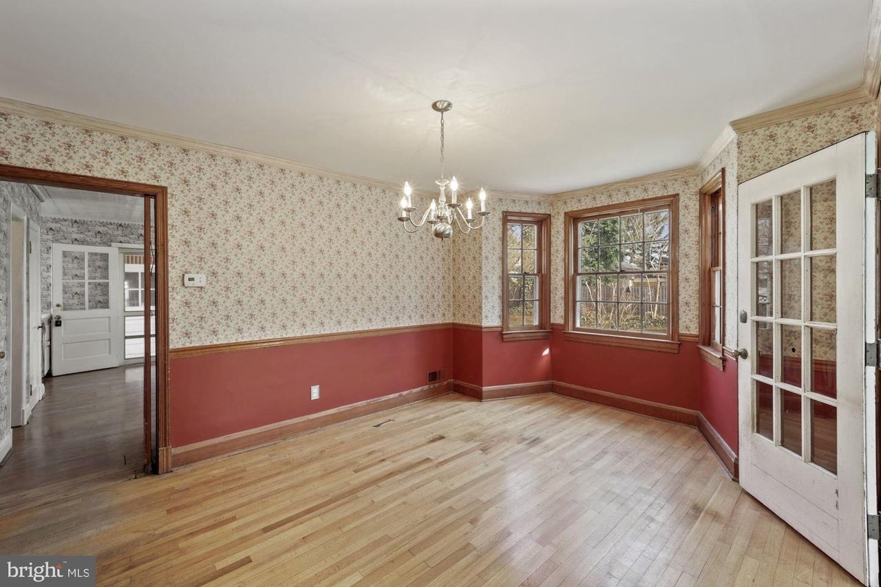 144 Archwood Ave