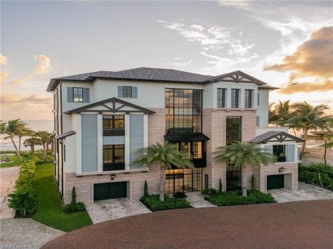 7409 Bay Colony Dr