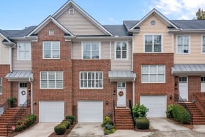 6104 Shandwick Court