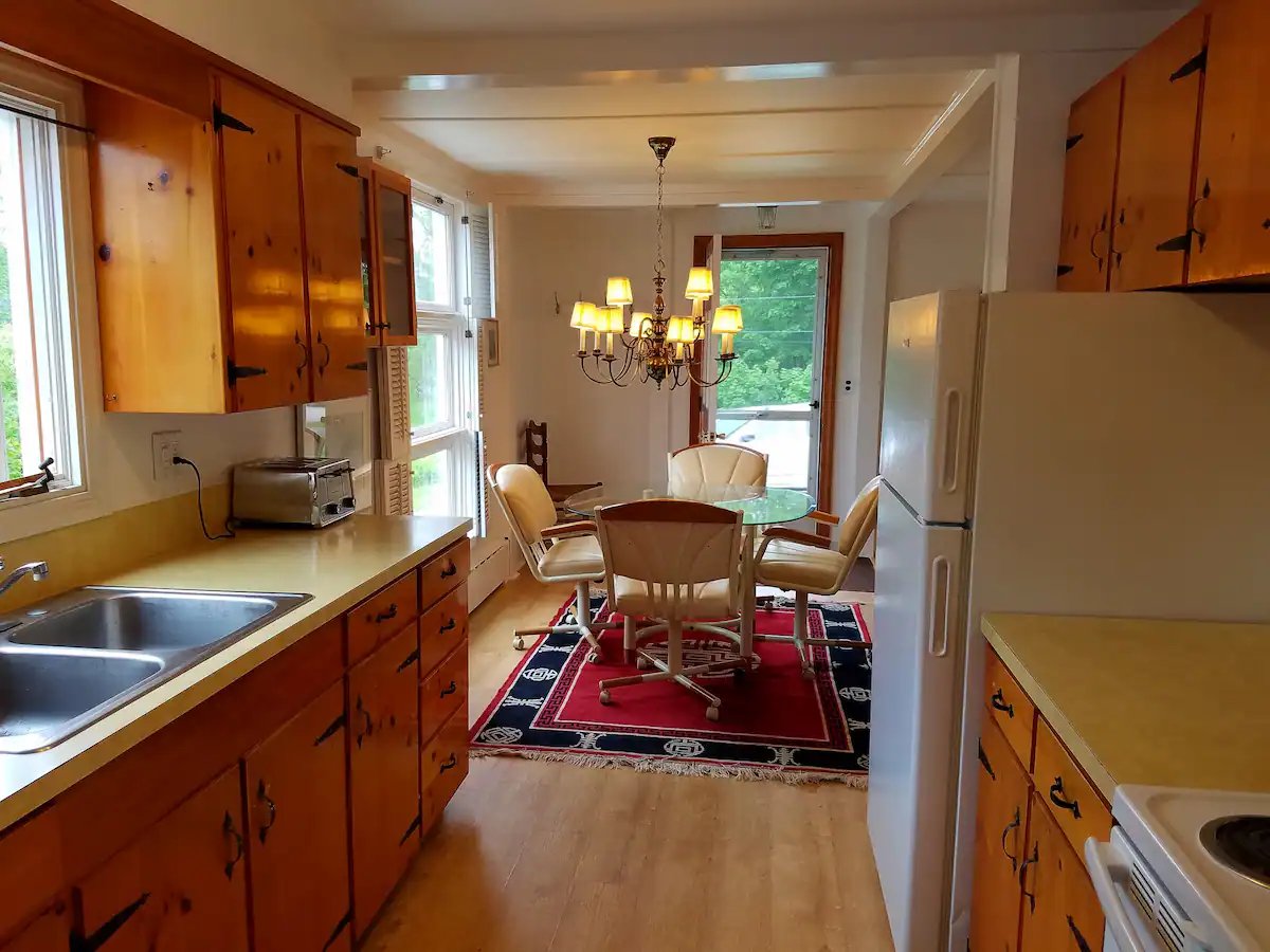 25 Fluker St, Thomaston ME