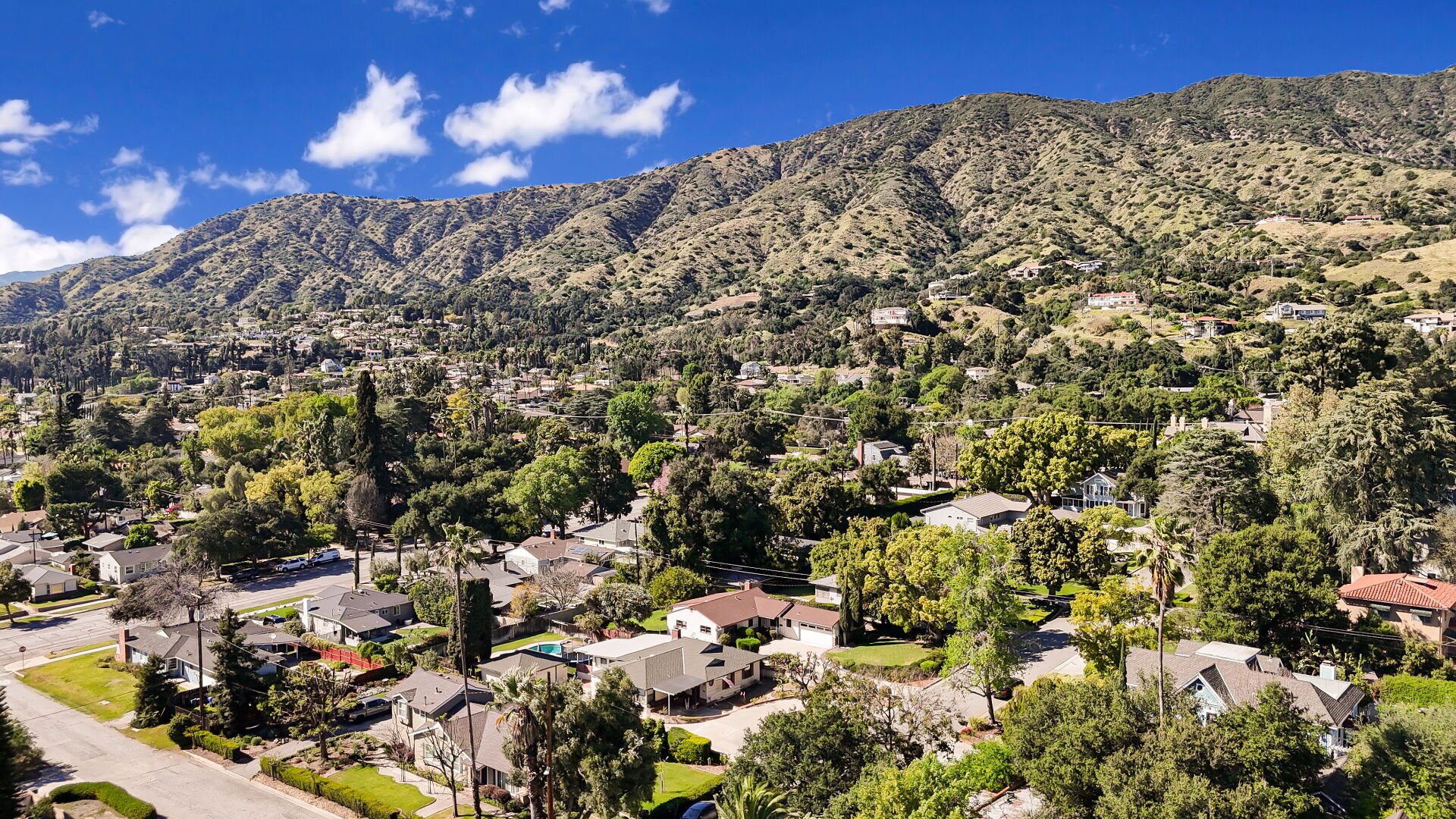 617 N Vista Bonita Avenue