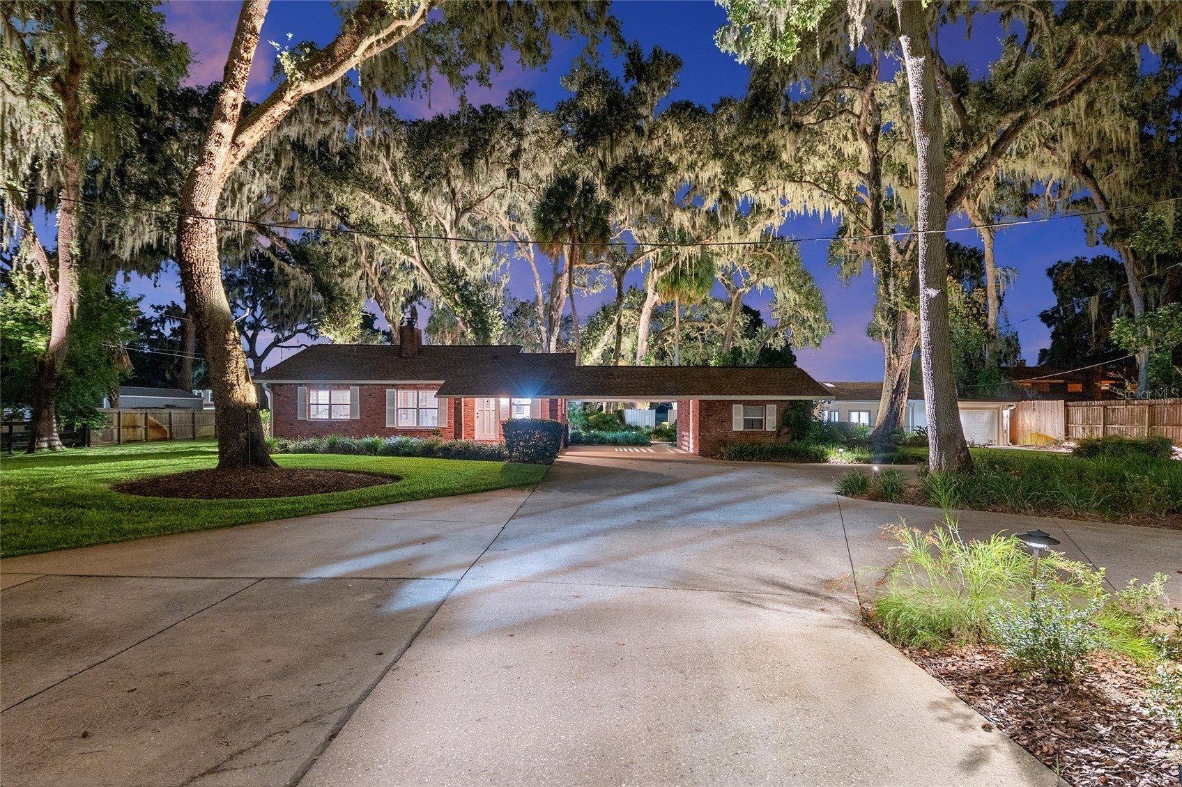 10745 SE Sunset Harbor Rd