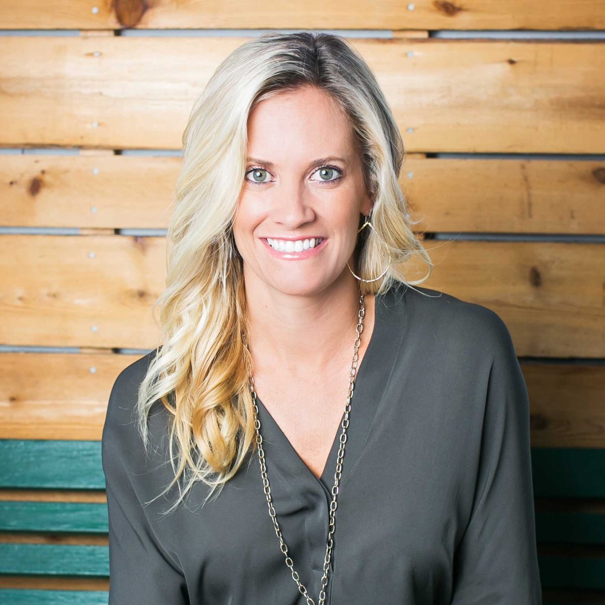 Nicole Dishon Newport Beach, CA Real Estate Agent Headshot