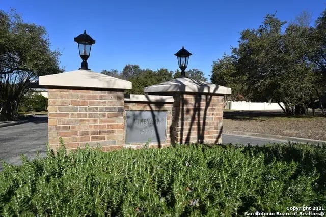 5 Vineyard Dr