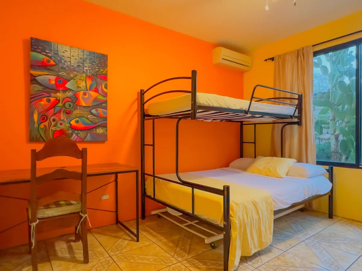 Spacious Living Near Town and Beach