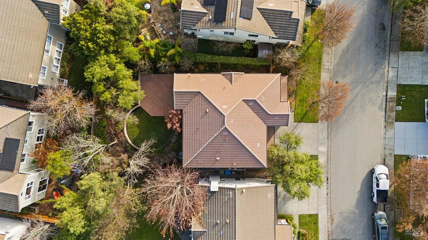 46 Waterbury Ln