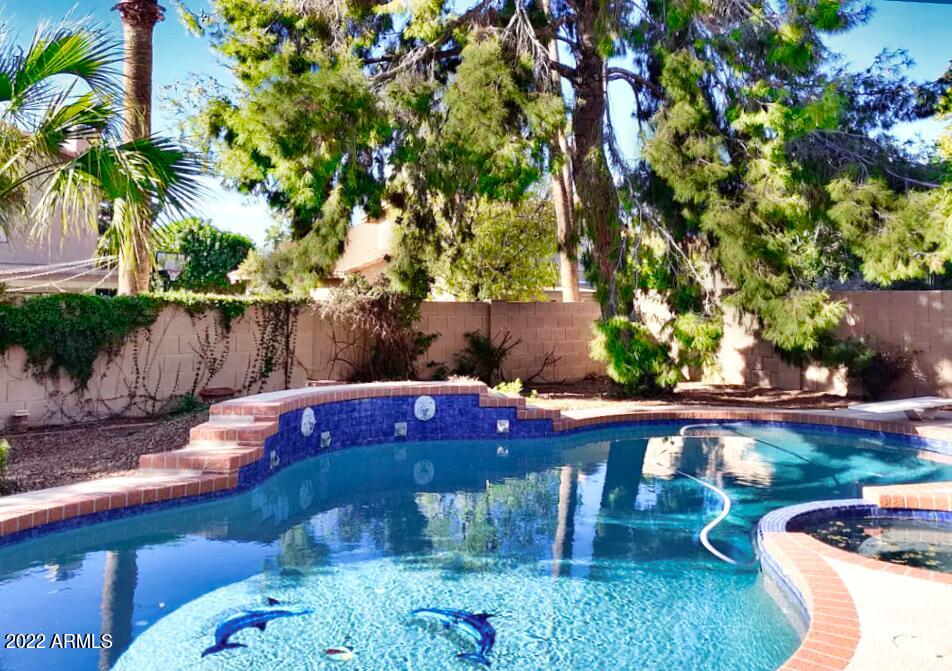 5347 E Michelle Dr