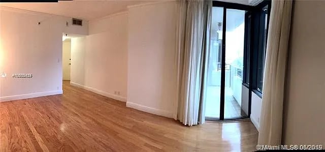 520 Brickell Key Dr #A616
