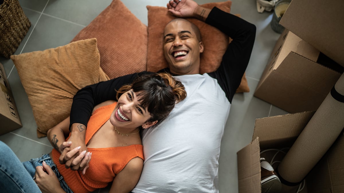 Despite falling prices and lower interest rates, many renters are still pressing pause on home ownership