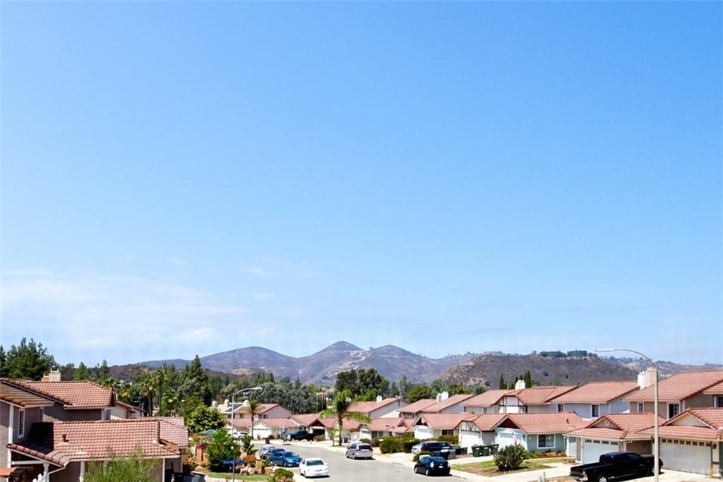 1710 S Mammoth Pl