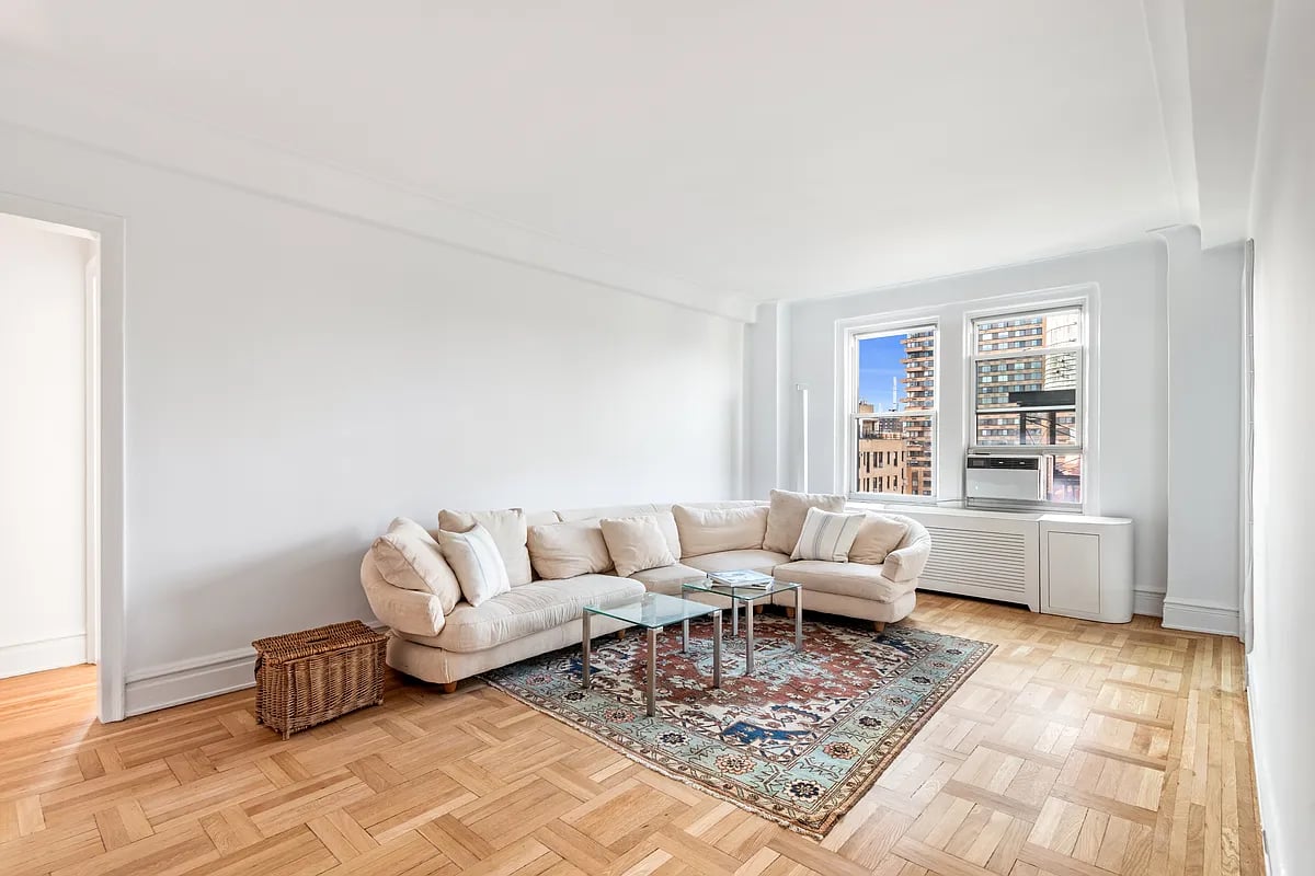 800 West End Avenue #14 E