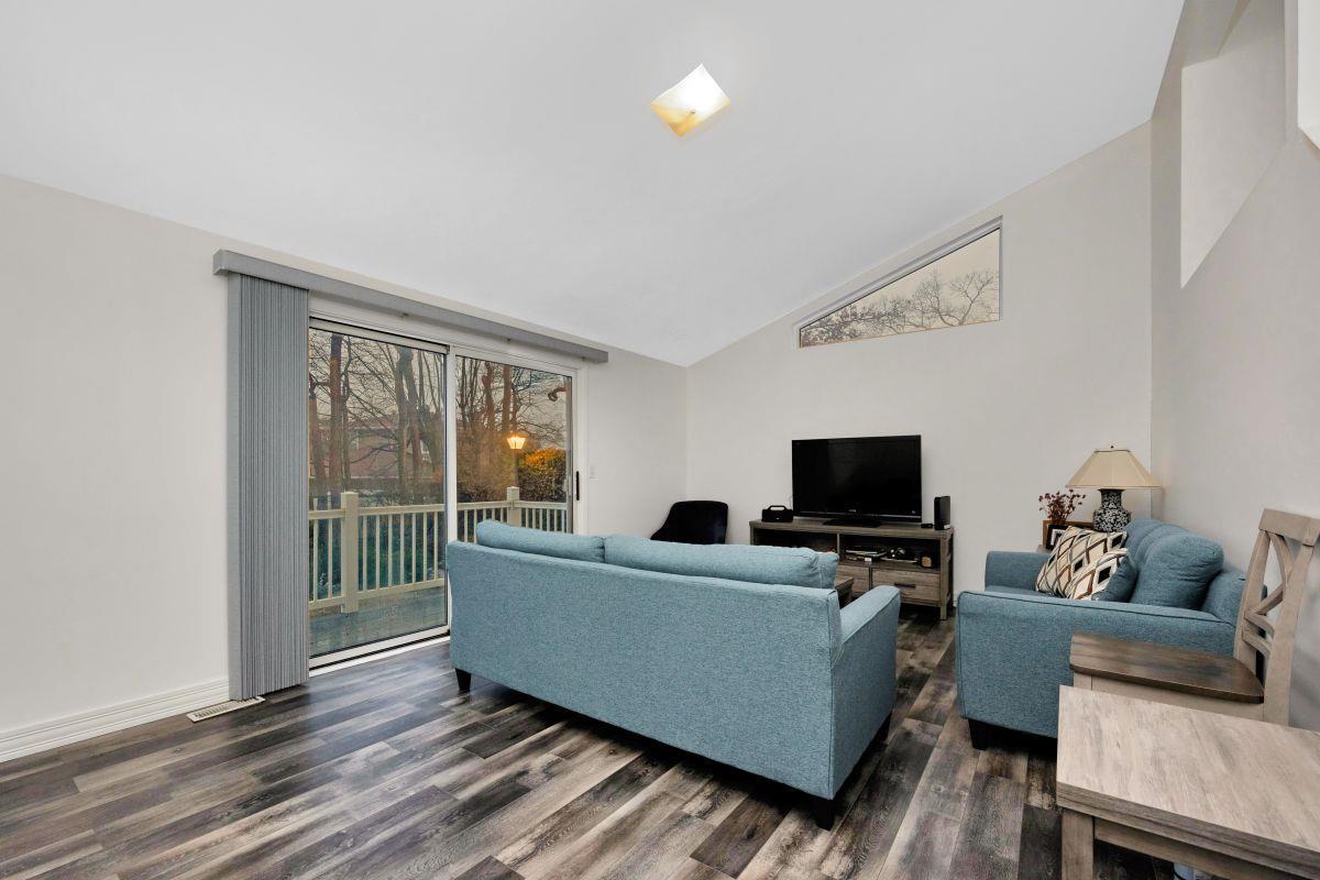 336 Commack Rd #16