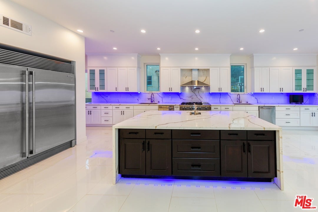 1455 S Oakhurst Dr