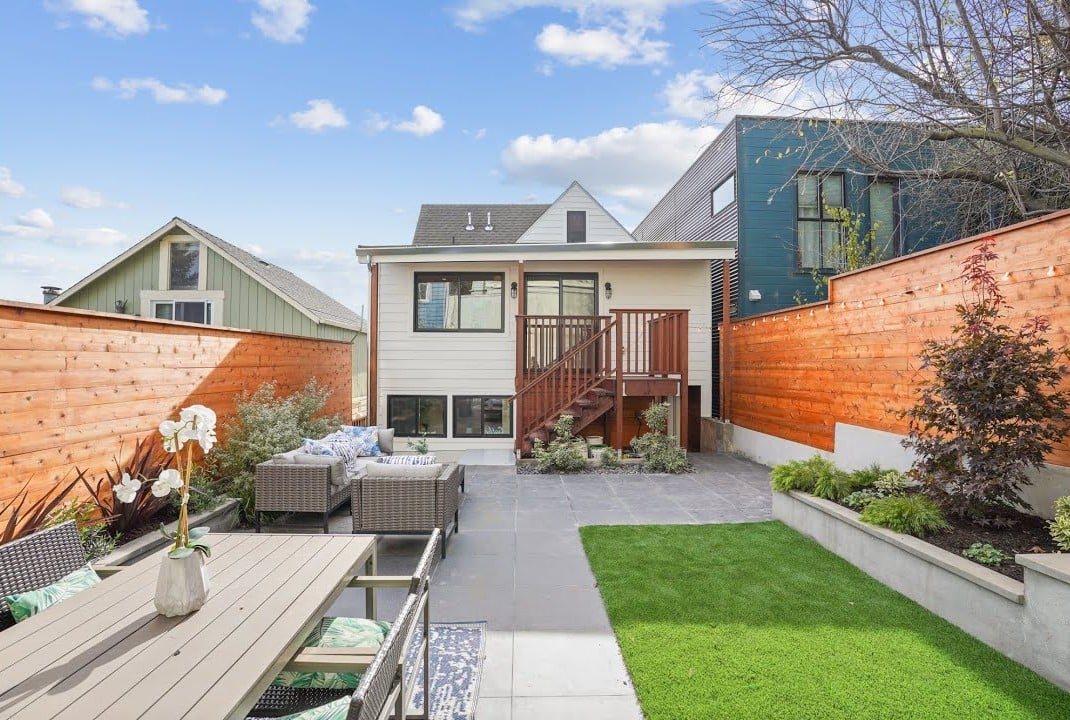 Costa St, San Francisco - Bernal Heights Neighborhood!