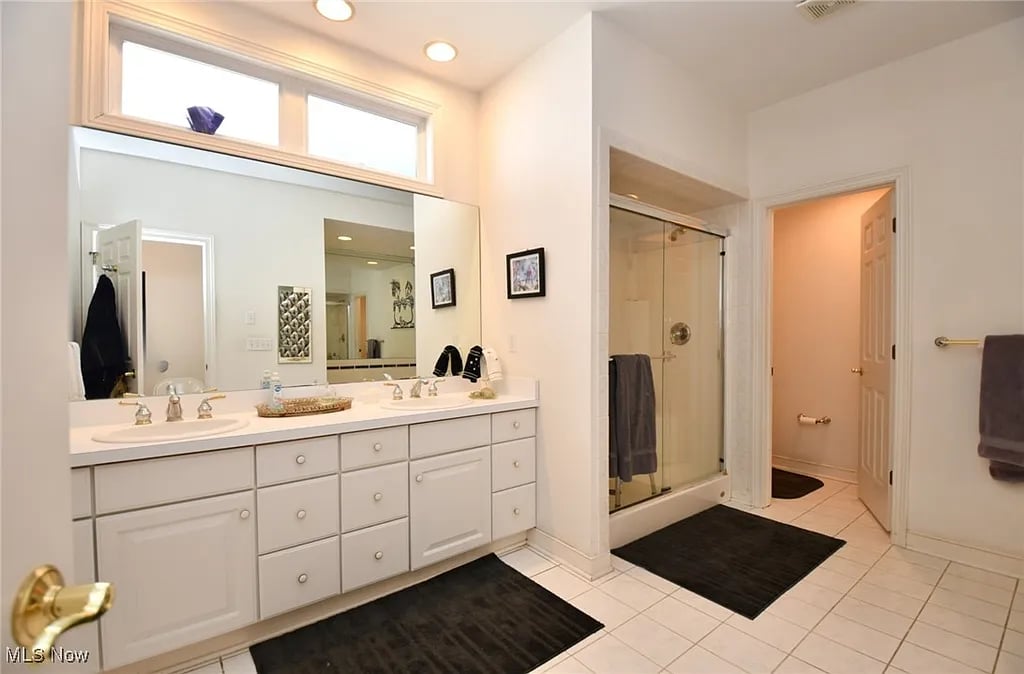 410 W Glengary Cir