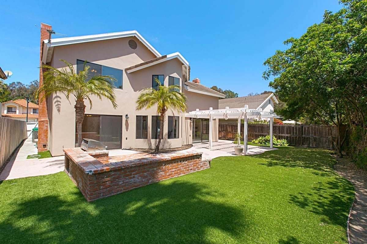 3985 Cypress Del Mar