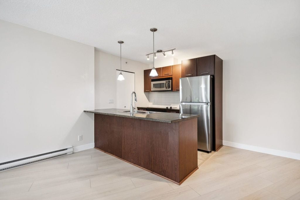 1199 Seymour St, #203