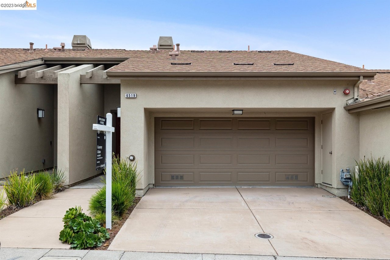 6519 Bayview Dr