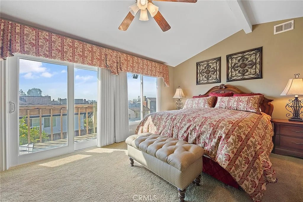 2262 Crestview Cir