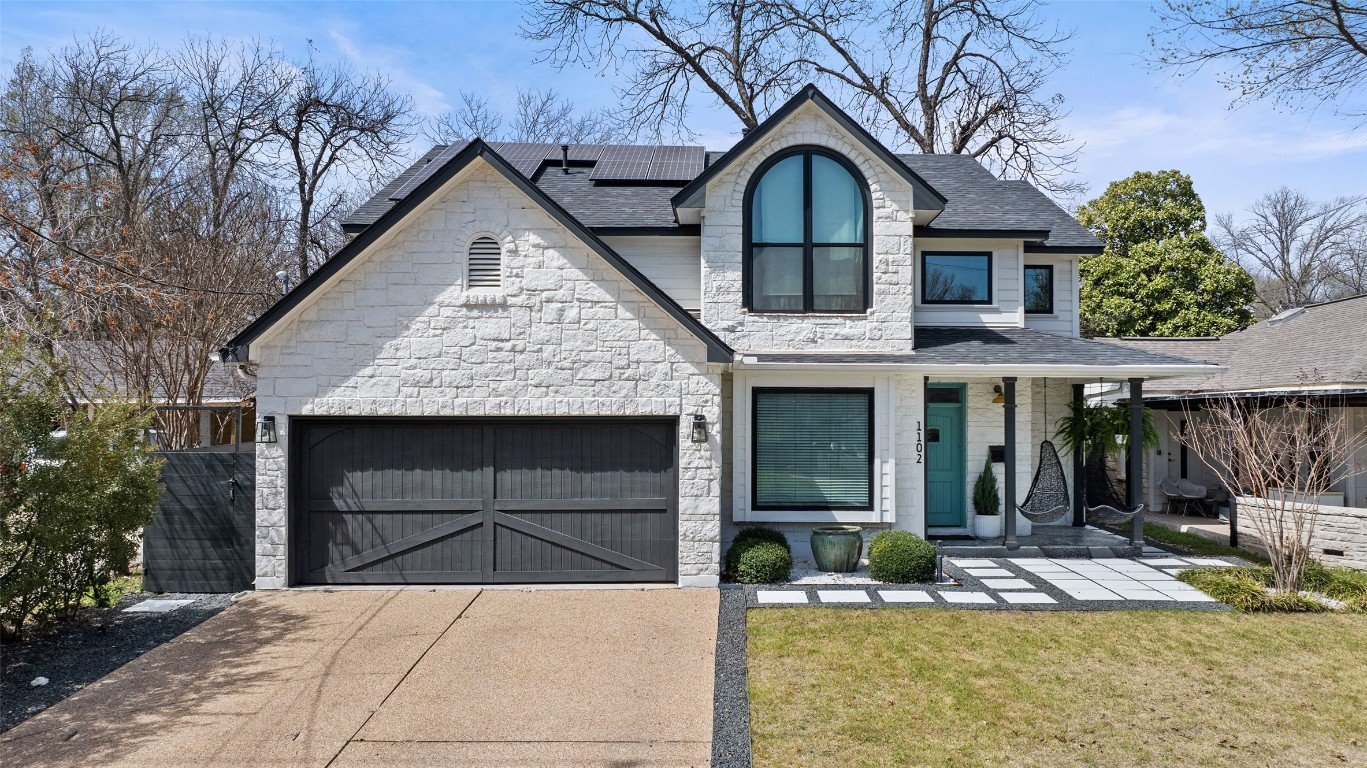1102 Kinney Ave