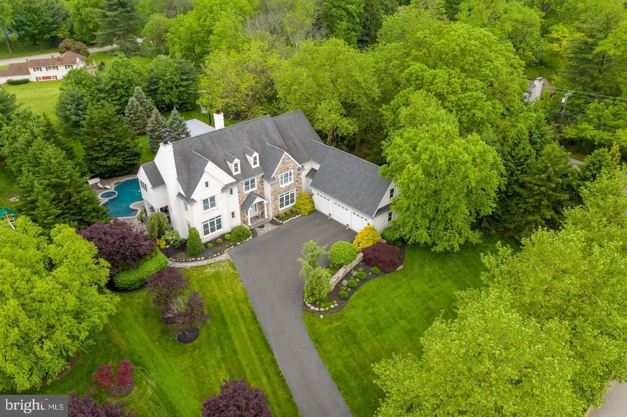 100 Hampton Ln