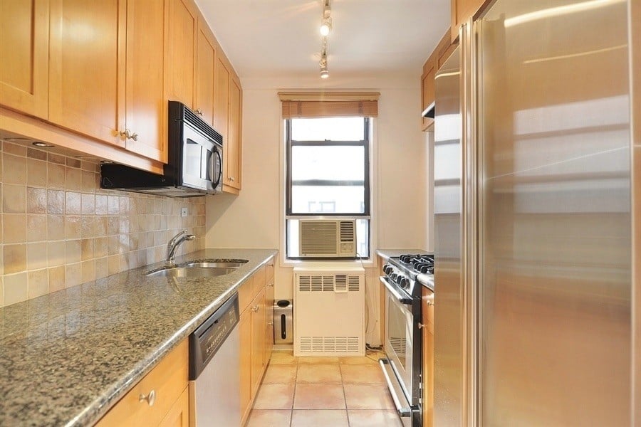 241 E. 76 St. #9F