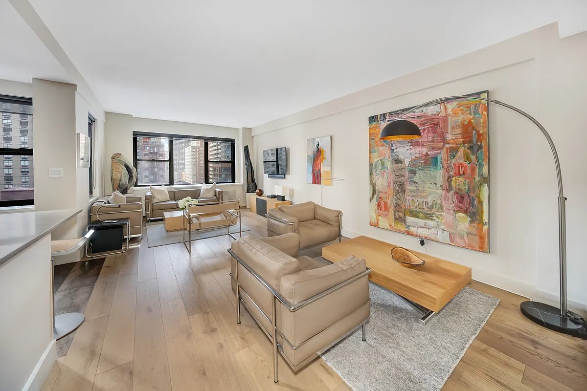 2 Tudor City Place	Unit: 3JS