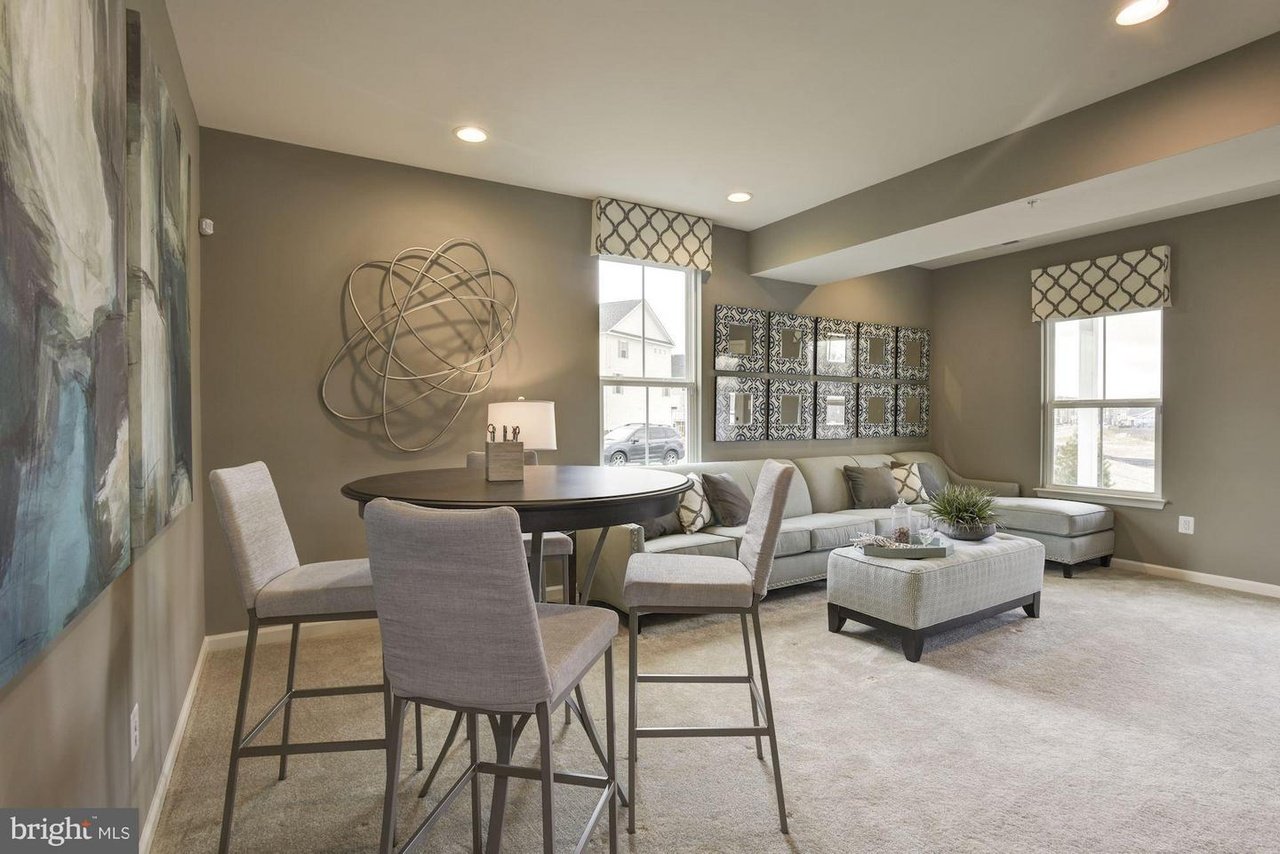 10031 Dorsey Ln #113C