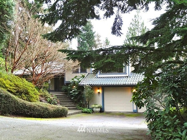 11000 NE 39th Pl