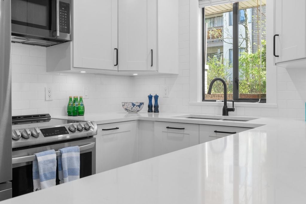 1702 Chesterfield Ave, #104