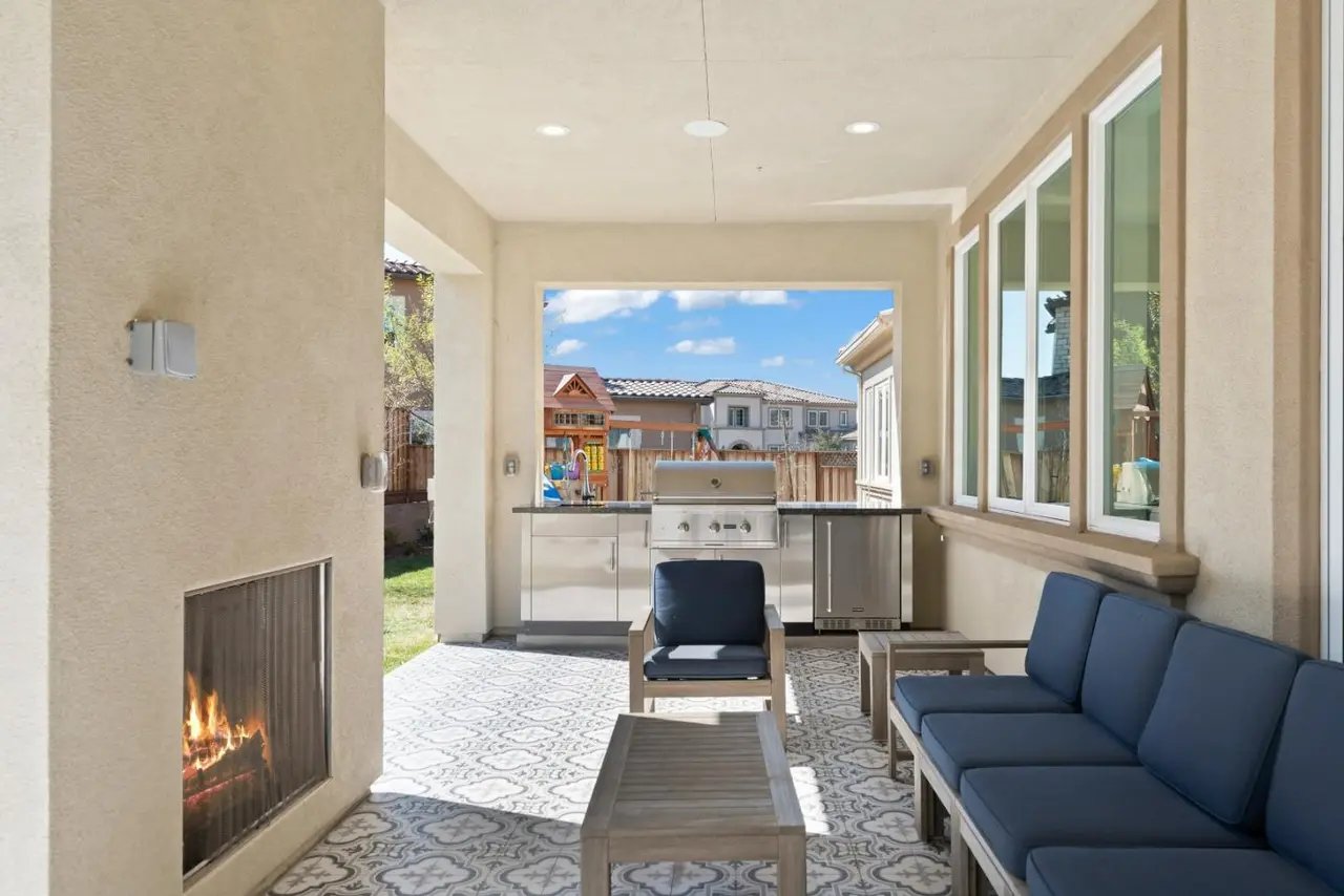 18600 Corte Arcangel