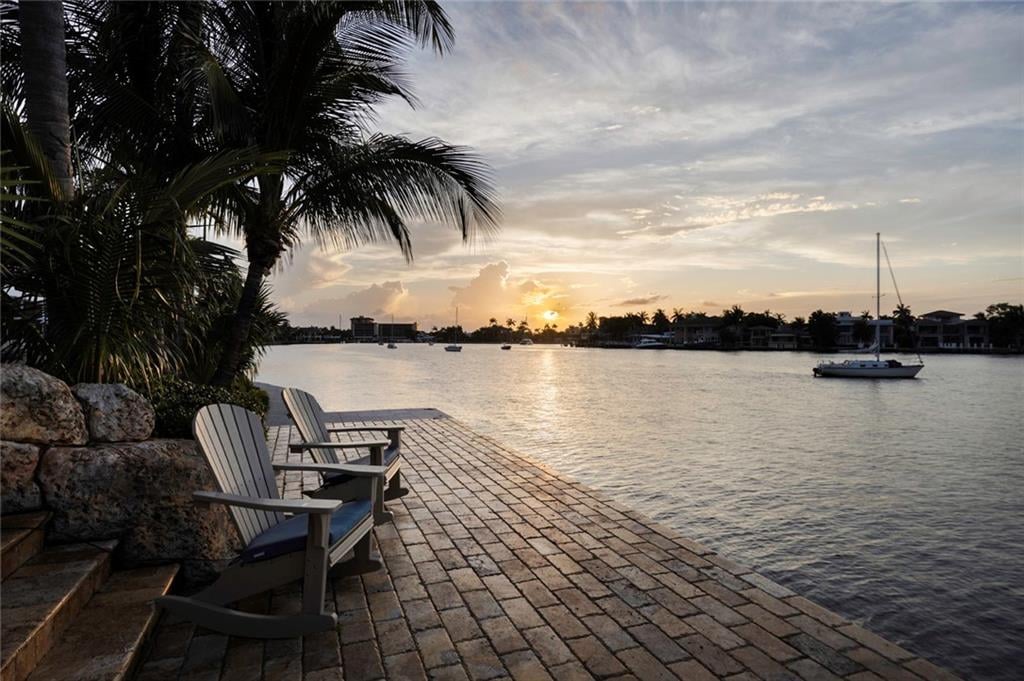 2593 SE 8th St, Pompano Beach, FL 33062