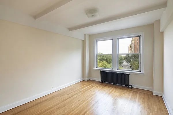 330 W 72nd St Ste 6A