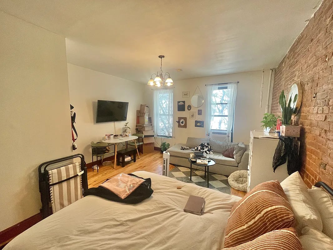 788 Park Place 10