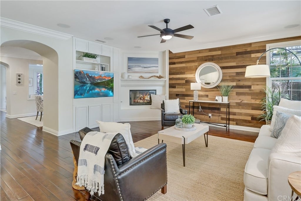 6 Galora Ln