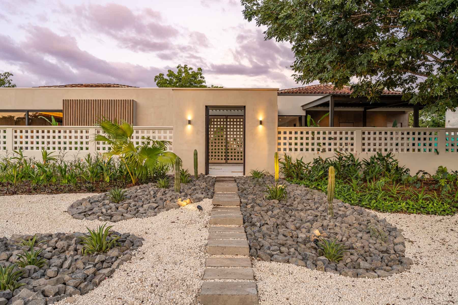 Casa Los Feliz | Elegant 4-Bedroom Villa in Hacienda Pinilla’s Reserva del Golf