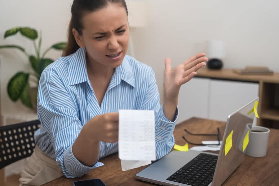 surprised lady confronting finacial distress of double taxation