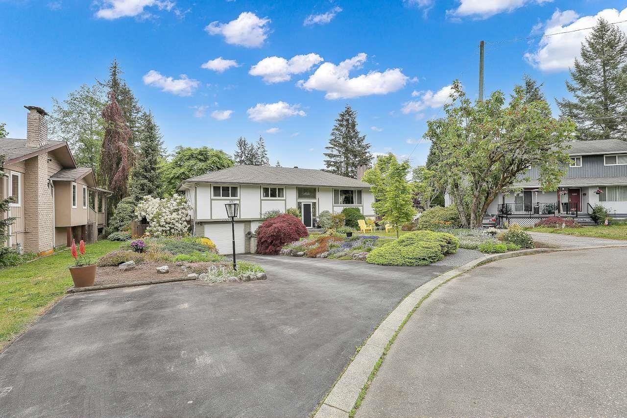 2313 Vista Ct