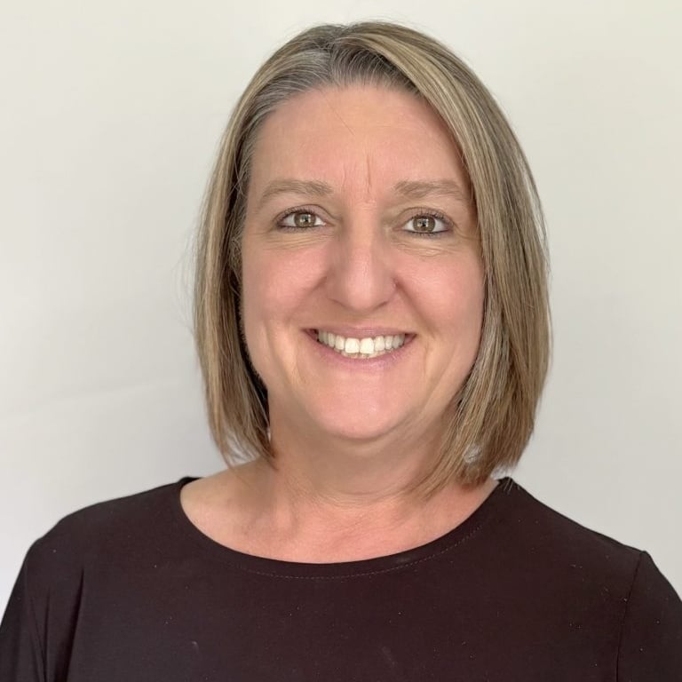 Mandy Rhodes Pass Christian, MS Real Estate Agent Headshot