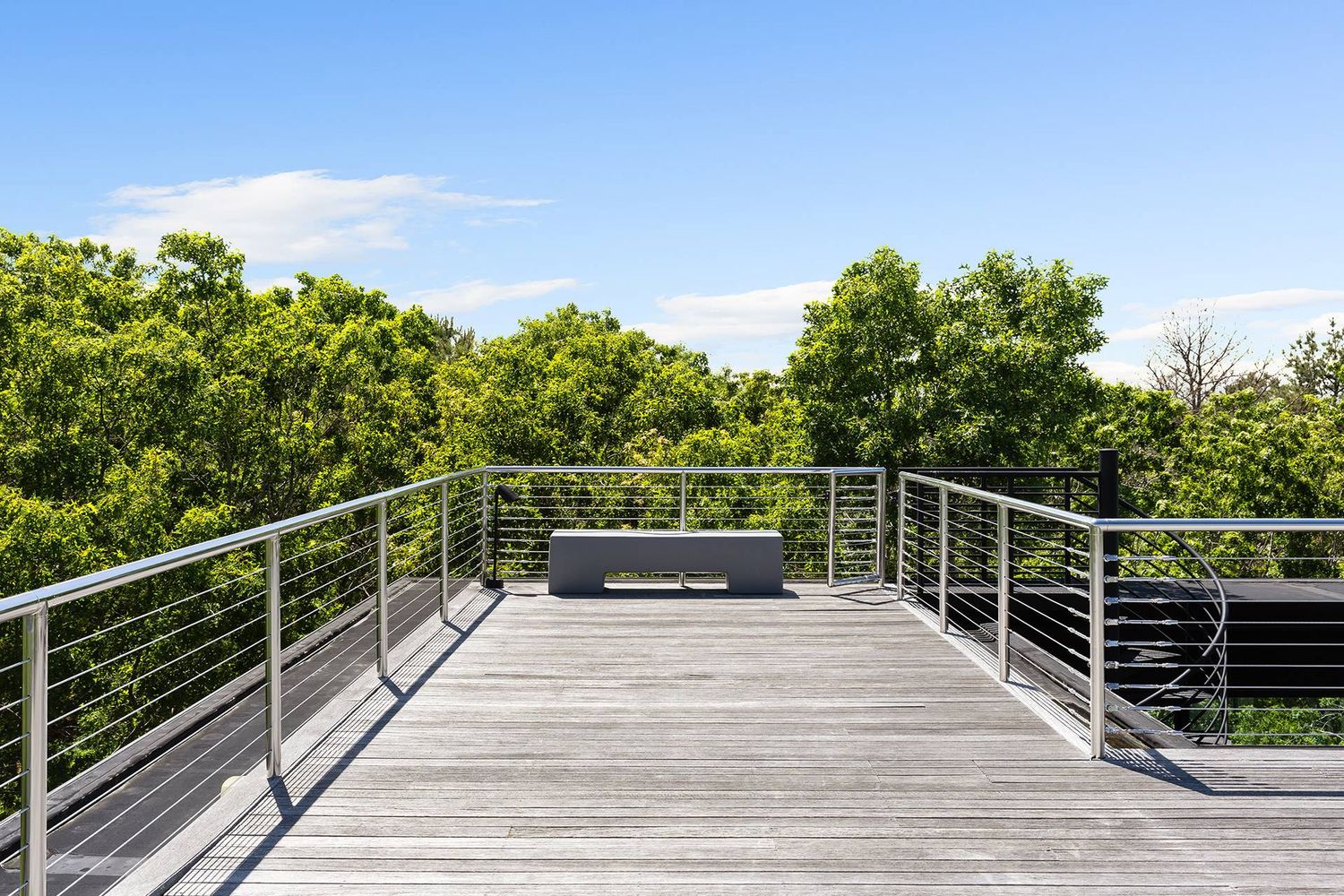 HAMPTONS ARTIST RETREAT BY NOTABLE ARCHITECT ON NEARLY 10 ACRES